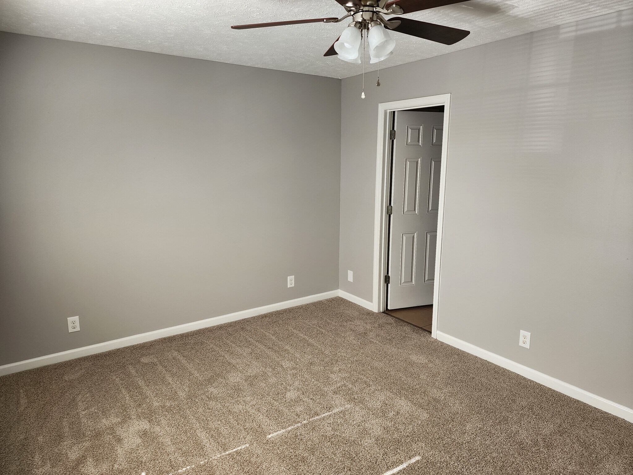 bedroom 2 - 62 Jacoby Jamison Ln