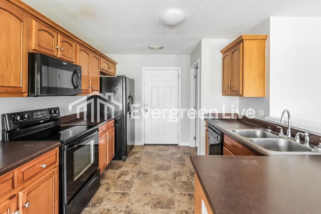 Building Photo - 18410 Marsh Pkwy