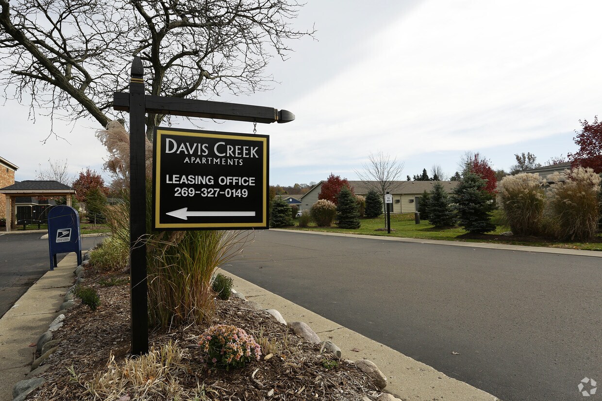 Davis Creek Apartments Flats Portage