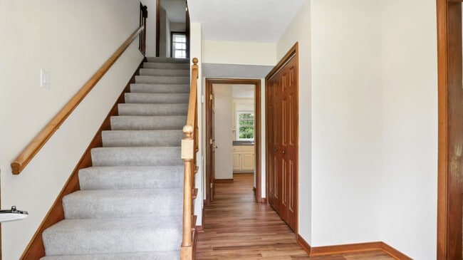 Building Photo - Upscale Home in Brookwood Golf Club - Avai...
