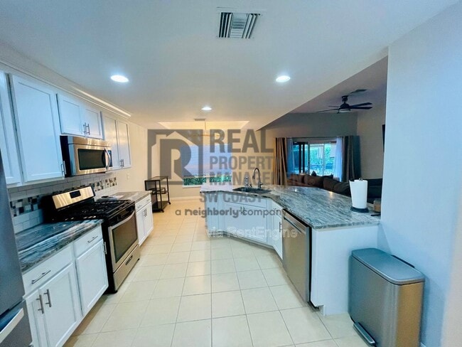 Building Photo - 9135 Astonia Way