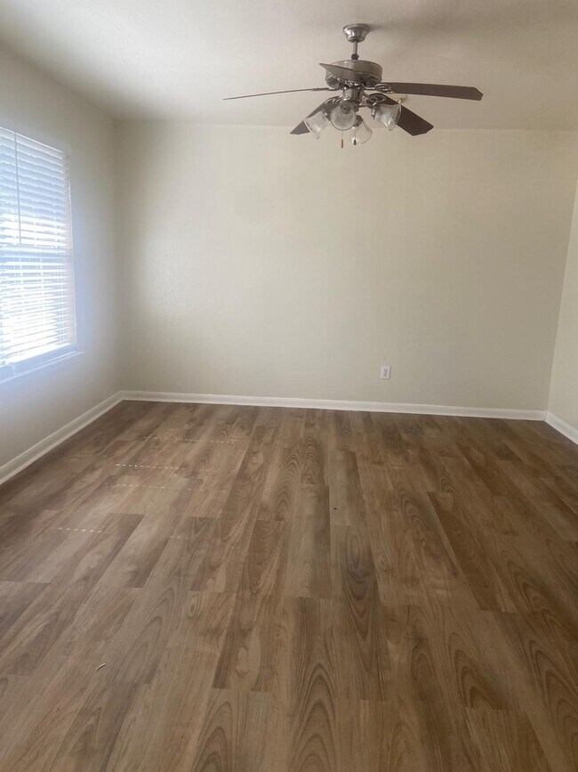 Building Photo - 9623 Eagle Eye Ln