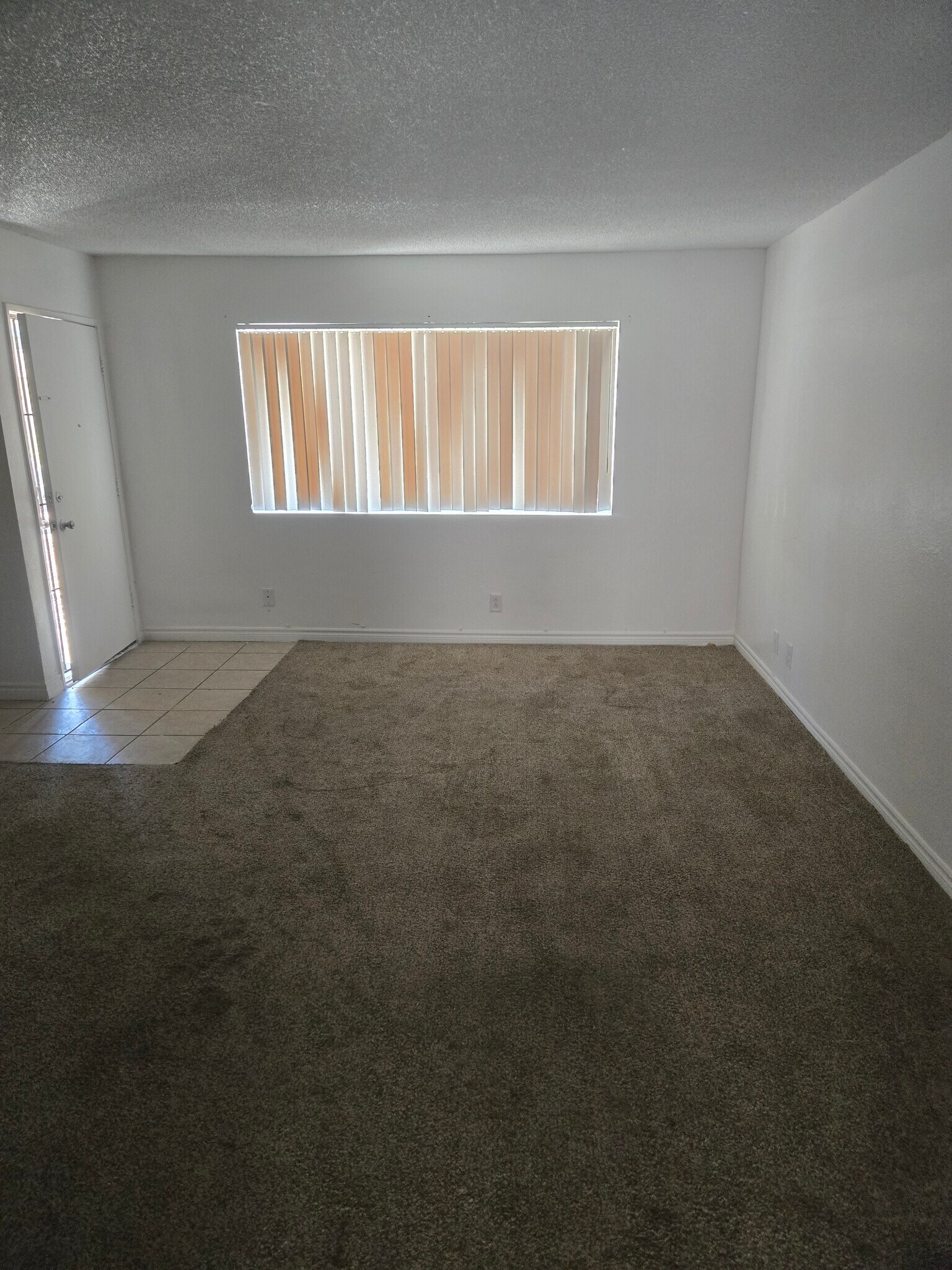 Building Photo - 2701 Kline Cir
