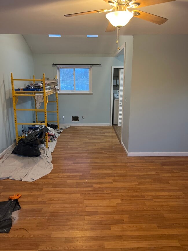 Building Photo - 2200 Knickerbocker Ave