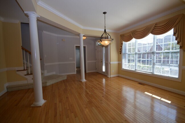 Building Photo - 114 Prestonian Pl