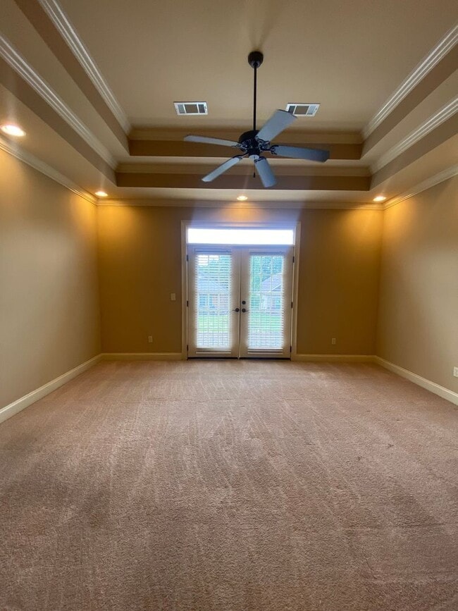 Building Photo - Runningvine Lane Townhome for August 2026!