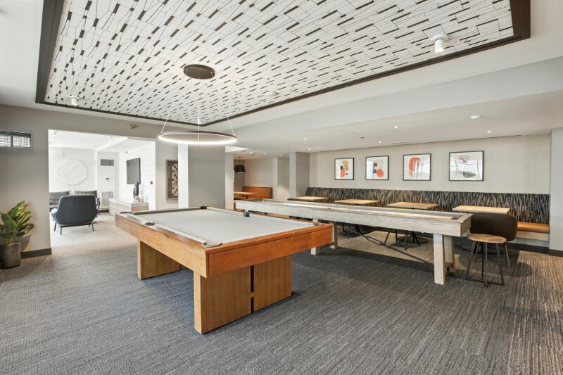 Building Photo - 522 N Kingsbury St