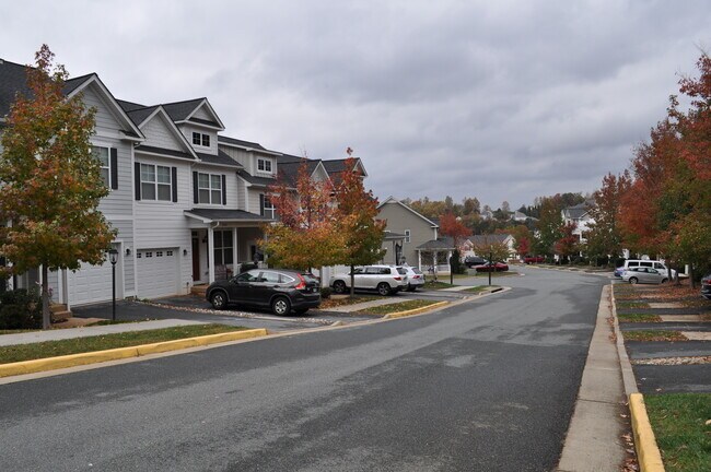 Primary Photo - 2135 Saranac Ct