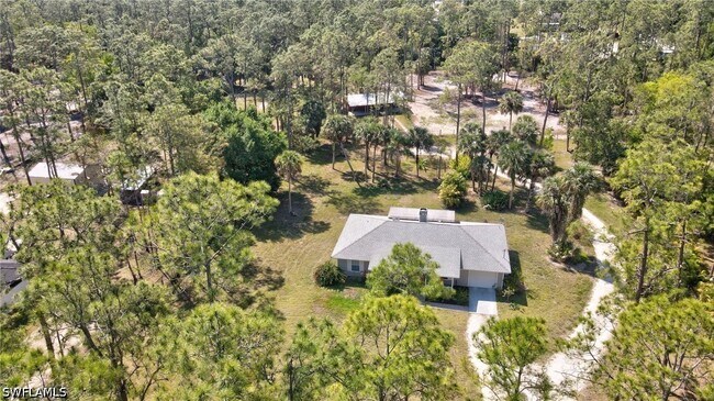 Building Photo - 3520 2nd Ave NE