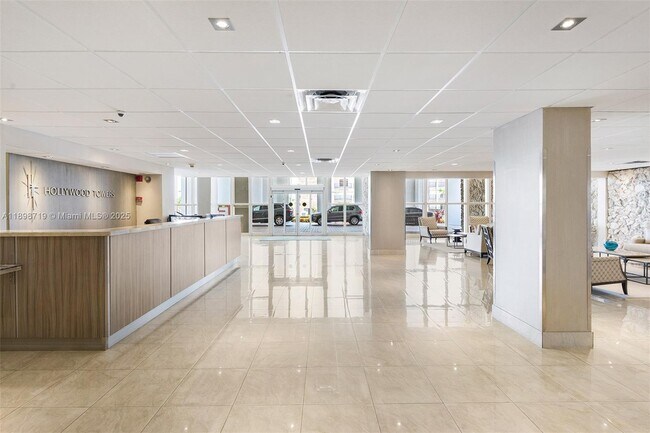 Building Photo - 3111 N Ocean Dr