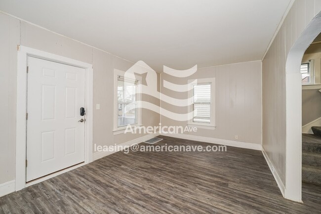 Building Photo - 2117 W 85th St