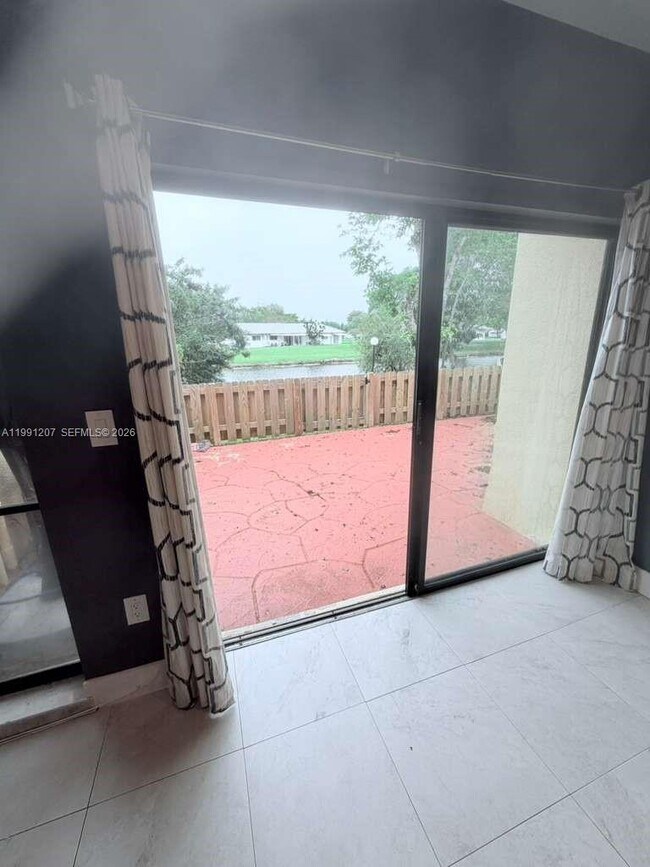 Building Photo - 8517 NW 9th Pl