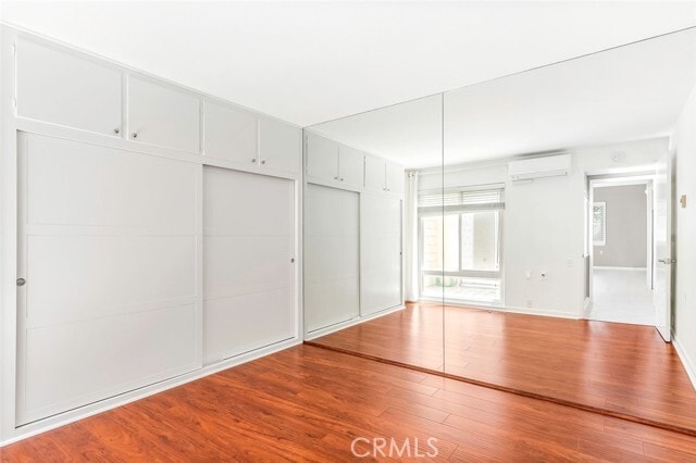 Building Photo - 703 Avenida Sevilla