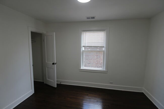 Building Photo - 2242 S Spaulding Ave