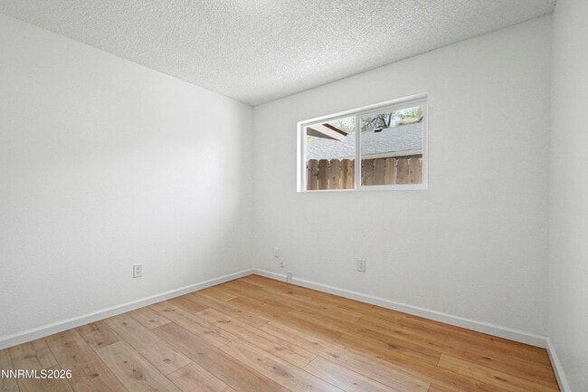 Building Photo - 535 Churchill St