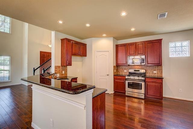 Building Photo - 4321 Peregrine Way