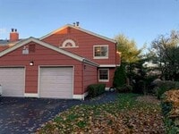 Building Photo - 94 Branchwood Ln