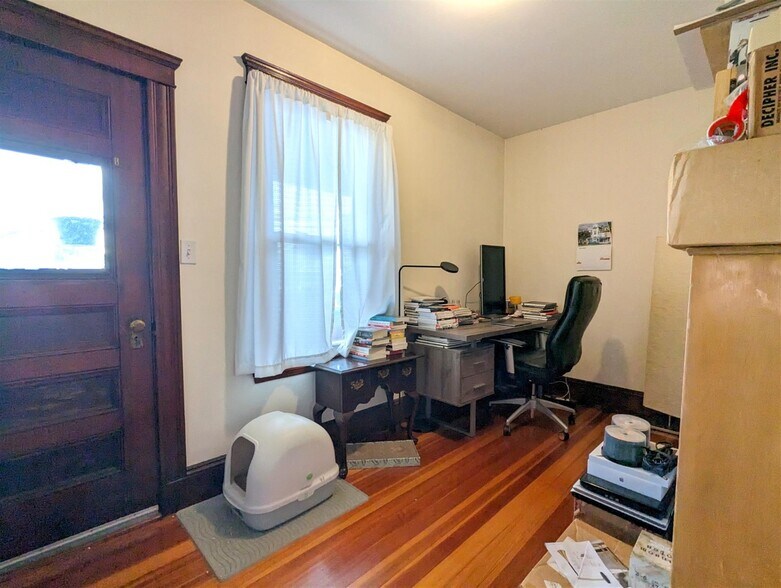 Building Photo - 95 Lowell St