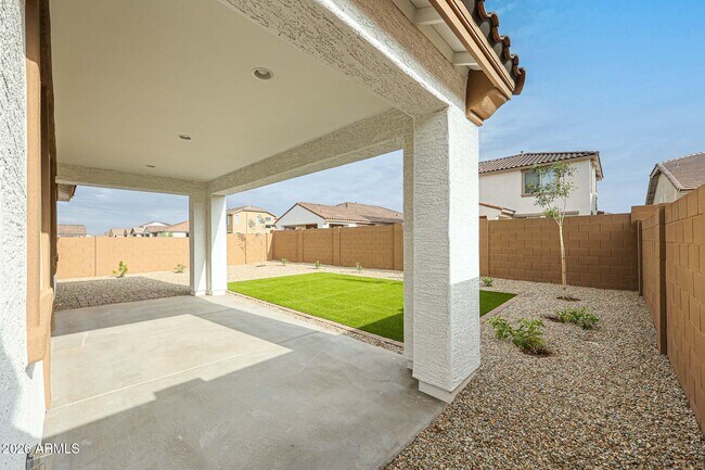 Building Photo - 14770 W Smoketree Dr
