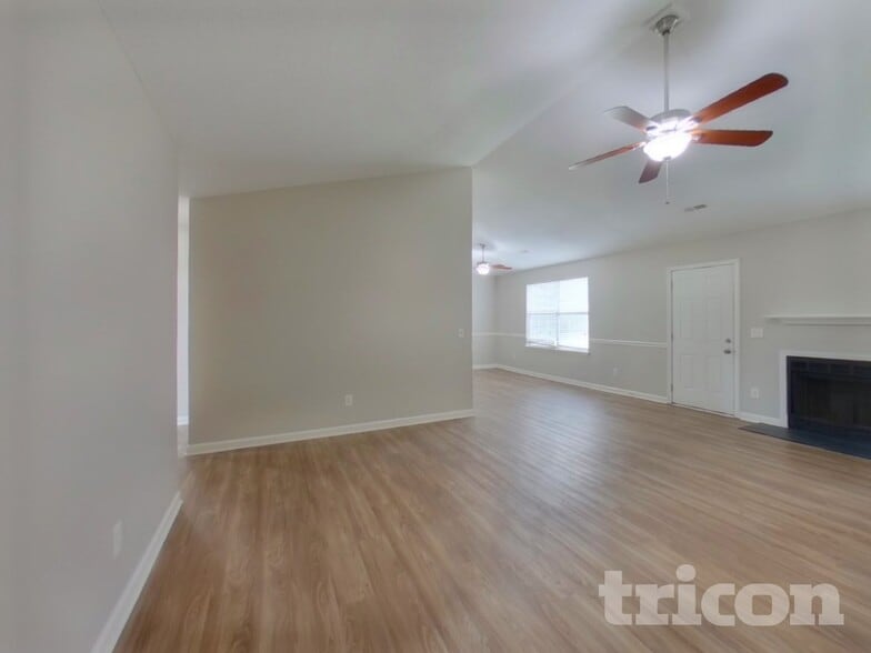 Building Photo - 4 Sweetberry Ct