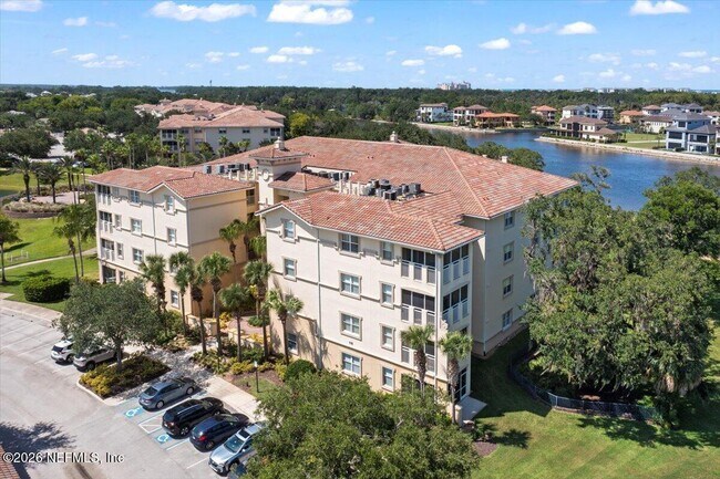 Building Photo - 115 Riverview Bend S