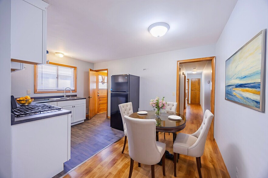 Building Photo - 5751 Xerxes Ave S