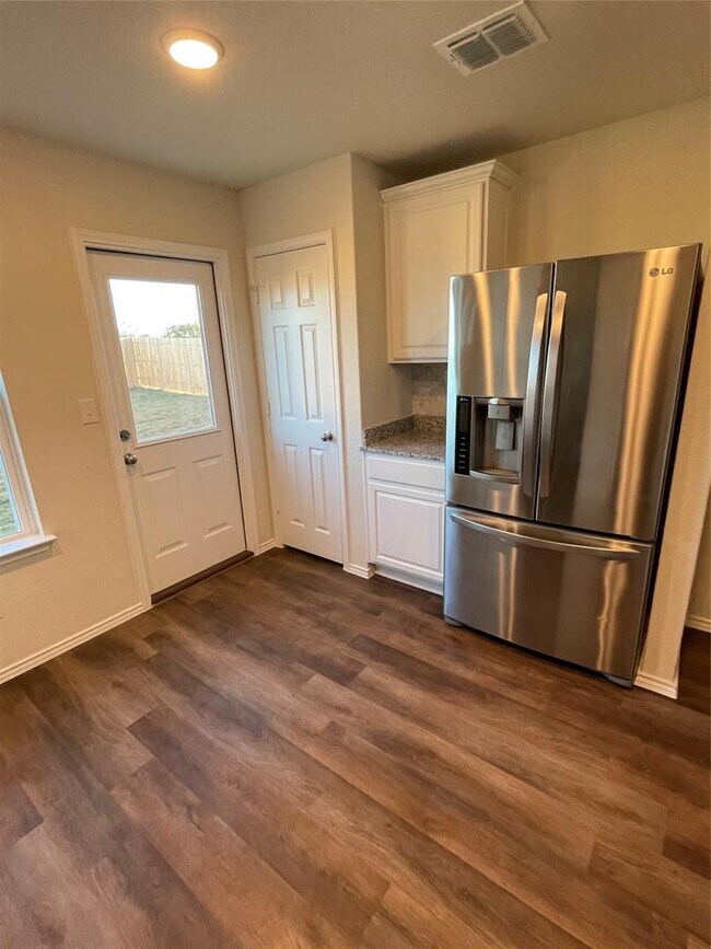 Building Photo - 443 Autumn Blaze