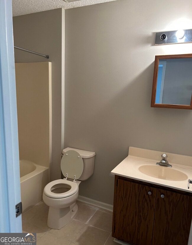 Building Photo - 406 Admiral's Walk Dr