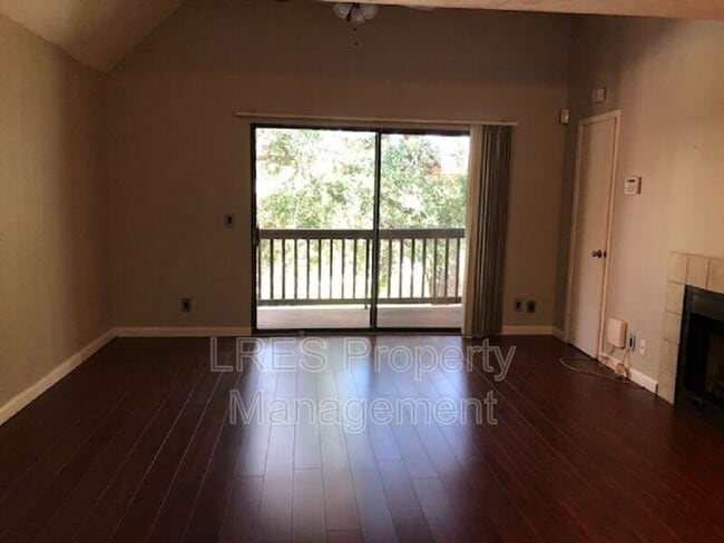 Building Photo - 465 Forestway Cir