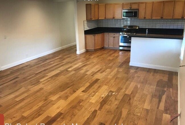 Building Photo - 15242 La Maida St