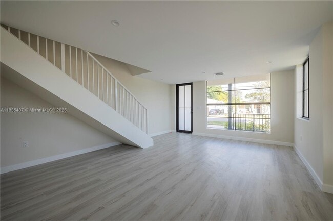 Building Photo - 18020 SW 103rd Ave
