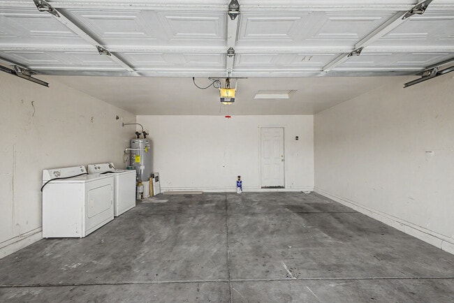 Building Photo - 22820 W Papago St
