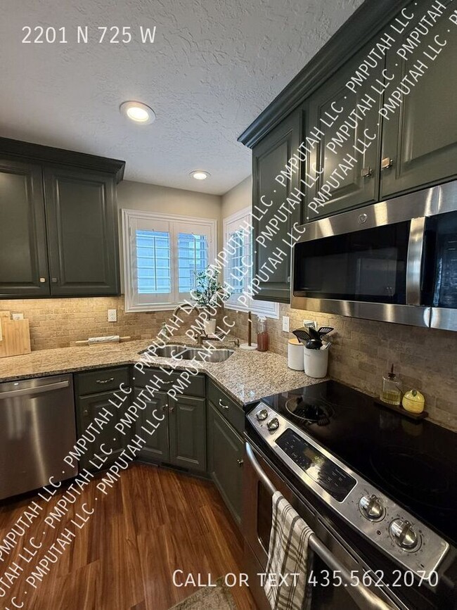 Building Photo - 2201 N 725 W