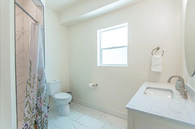 Building Photo - 343 E Coatsville Ave