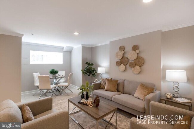 Building Photo - 1441 Clifton St NW