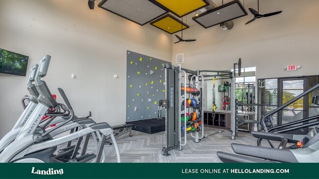 Building Photo - 315 W Magnolia Ave