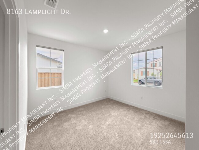 Building Photo - 8163 Lamplight Dr