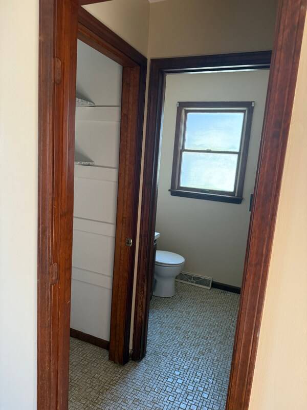 Building Photo - 7 Bryson Ave