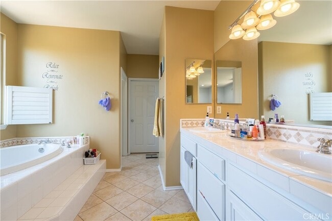 Building Photo - 20860 Sardinia Way