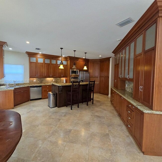 Building Photo - 2136 NW 4th St