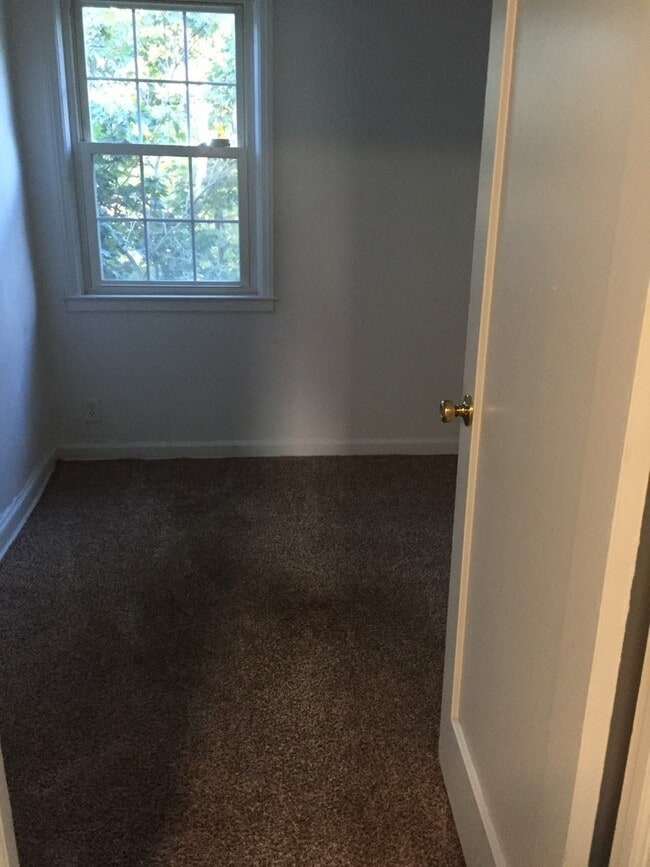 Building Photo - Coming soon!275 Filbert Ave, Wilmington, DE 19805 section 8 accepted
