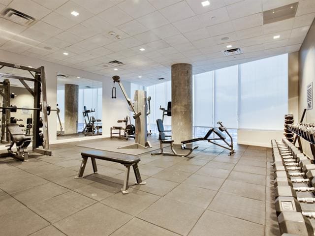 Building Photo - 2430 Victory Park Ln