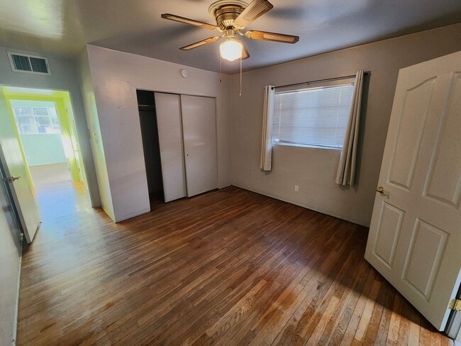 Building Photo - 414 Phillips Dr