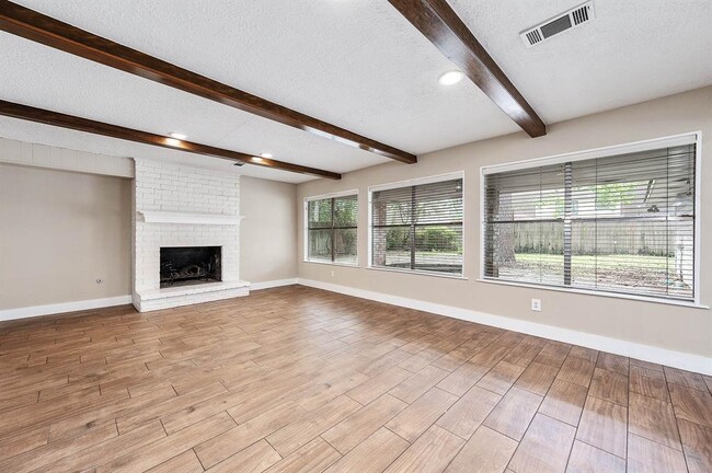 Building Photo - 10715 Elmdale Dr