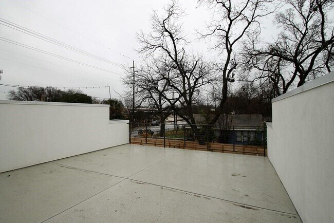 Building Photo - 505 Tillery St