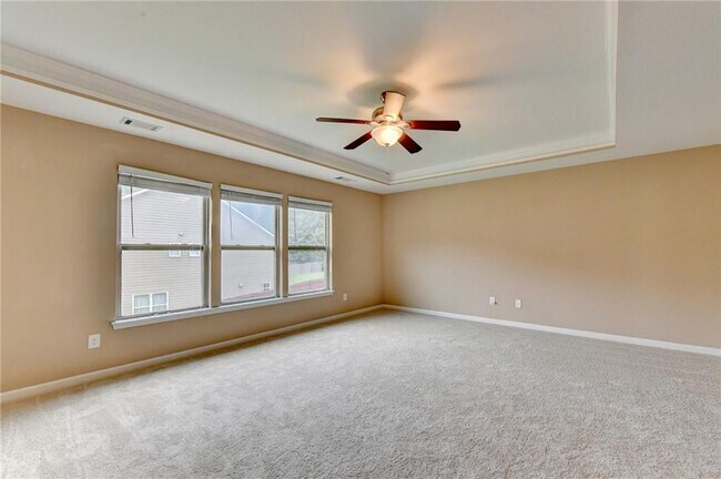 Building Photo - 4228 Woods Creek Ln
