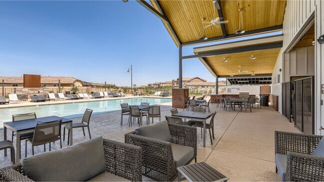 Building Photo - Like New luxurious Model Home with 2 Maste...