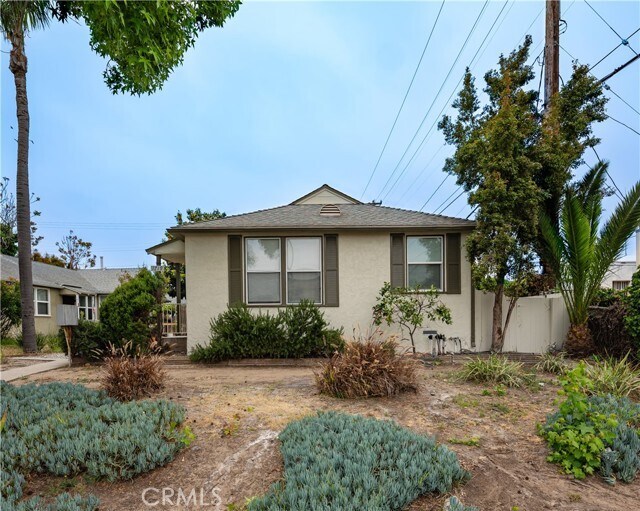 Building Photo - 1719 Cabrillo Ave