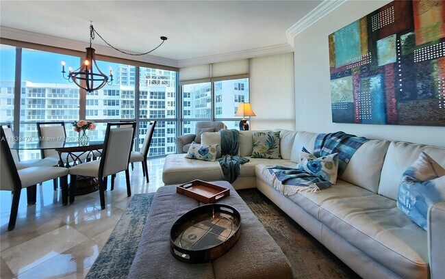 Building Photo - 3101 S Ocean Dr