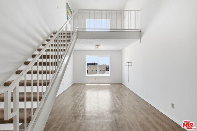 Building Photo - 3600 Bagley Ave